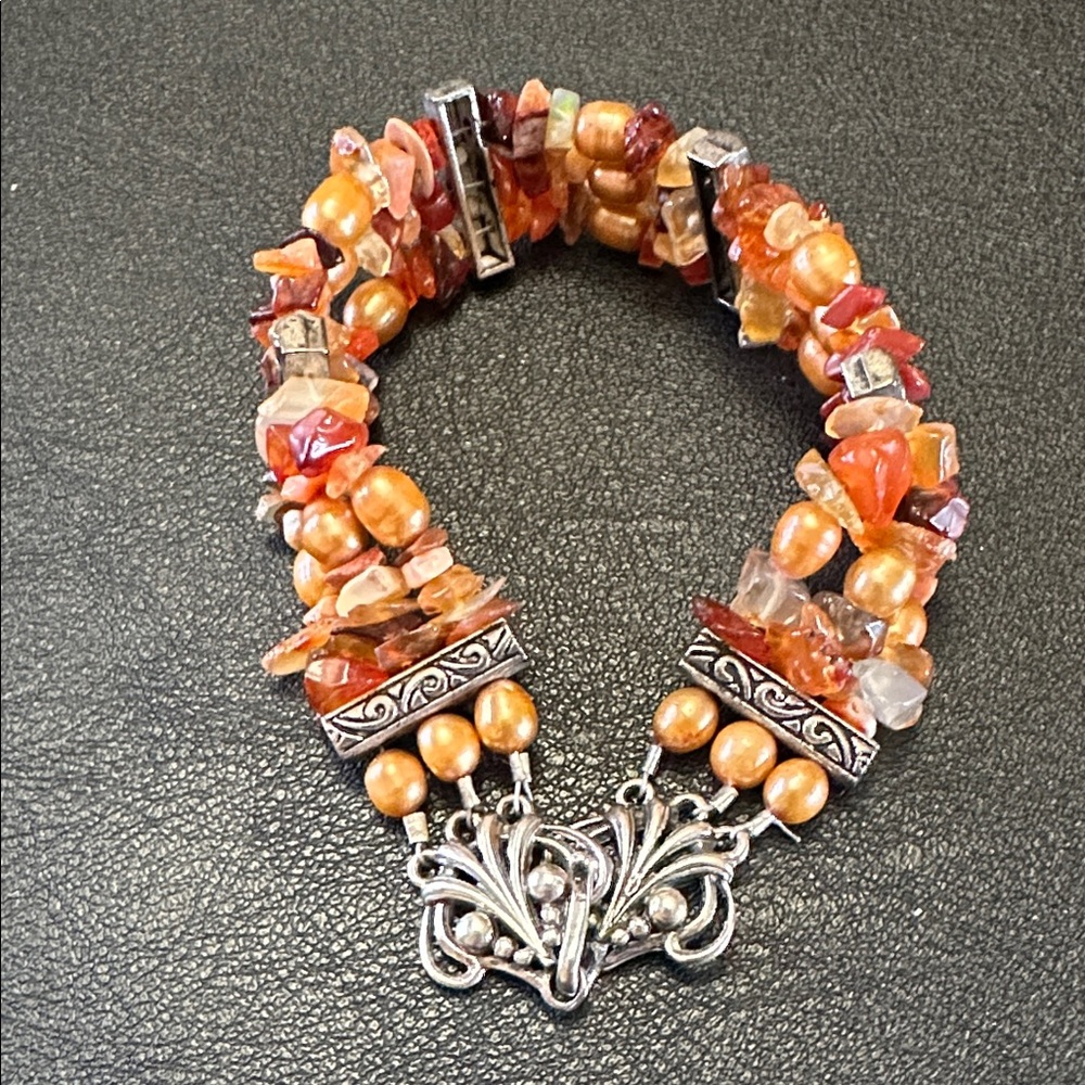 Carnelian Chip with Freshwater Pearls Silver Tone Hook Clasp Bracelet